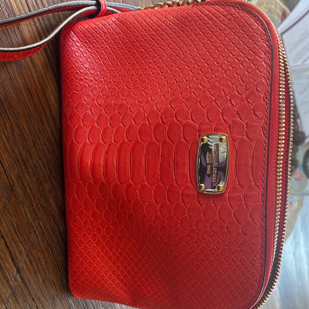 Michael Kors Crossbody Interior with orangeTrim